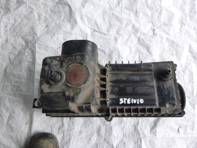 фото №3, Корпус фільтра повітря alfa romeo stelvio