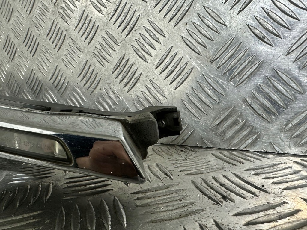 Купити Lancia delta iii led drl правий kompletny справний 46120748