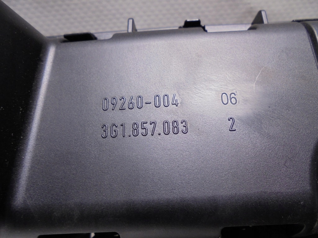 фото №12, Решітка обдув середня dekor годинник vw passat b8 3g1857083 3g0971459