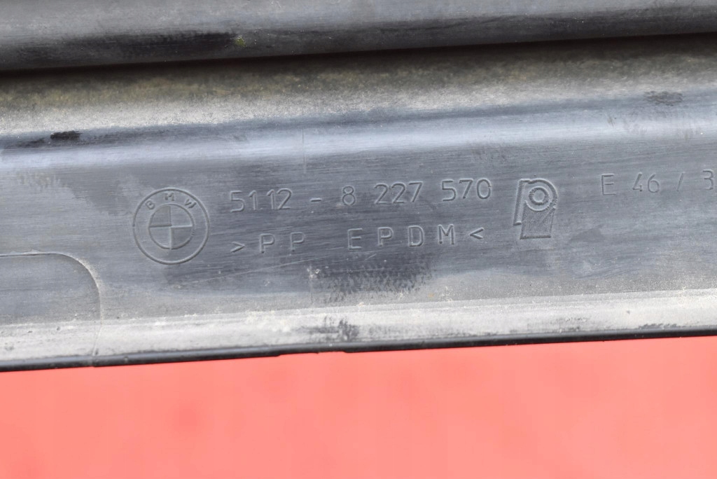 Накладка бампера задній задня чорна 8227570 bmw e46 універсал 97-03 в Україні