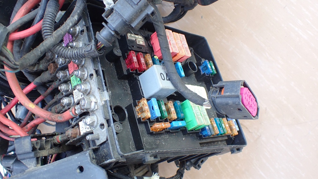 фото №9, Vw jetta 5c электропроводка консоли салона двигателя 2.0