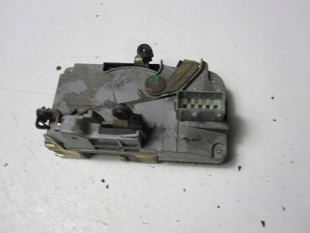 фото №7, Замок дверь передний правый peugeot 406 00r