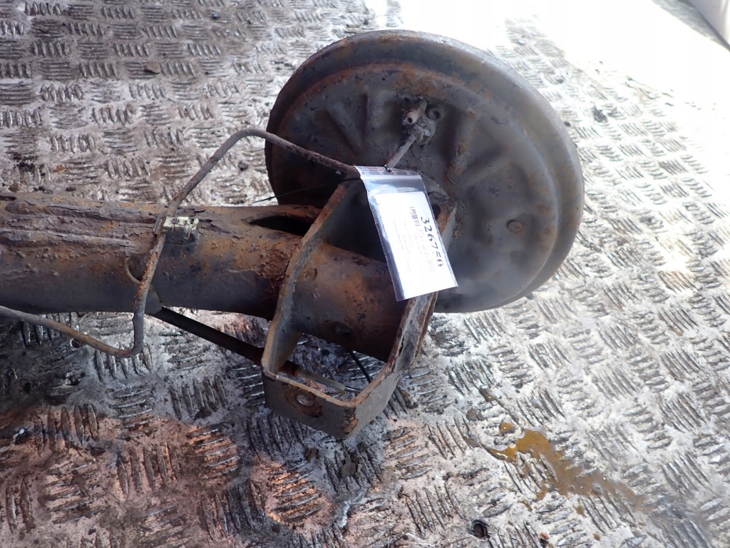 Vw golf 3 3 91-98 кабриолет  кабриолет ось задняя балка задняя тормозные барабаны без abs-u Недорого