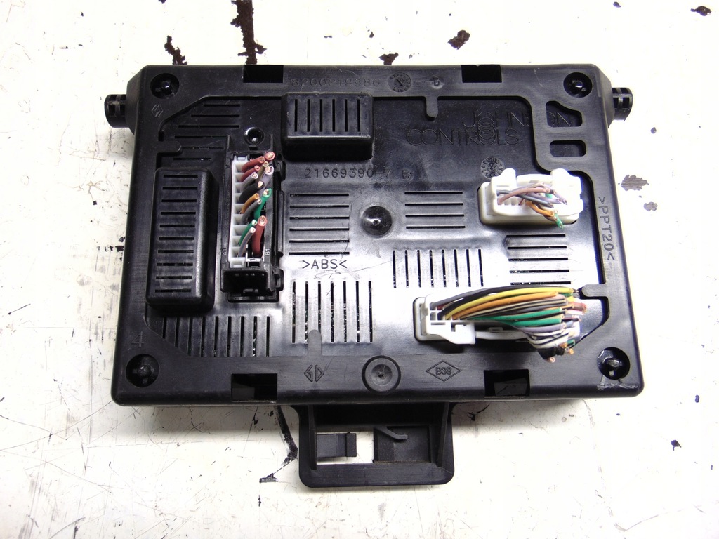 фото №1, Коробка модуль bcm renault modus 1.2 16v бензин