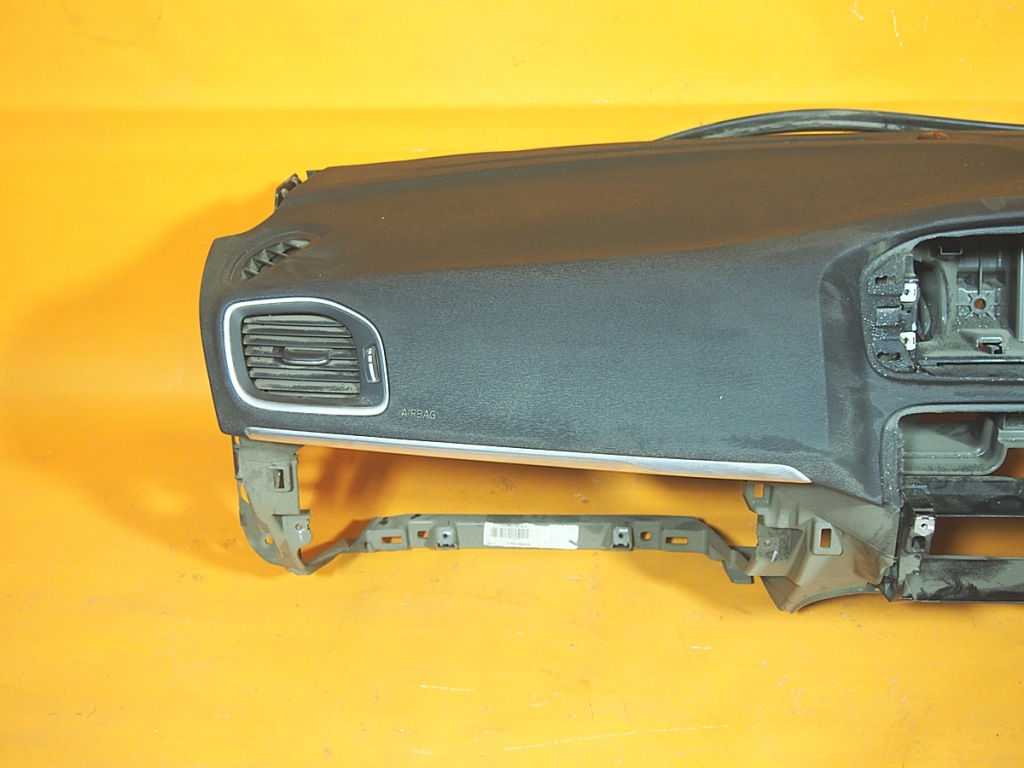 фото №3, Volvo v40 ii панель приладів приладова консоль rhd uk оригінал