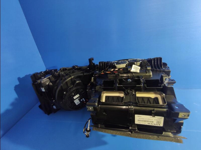 фото №10, Volvo xc60 ii xc-60 ii 32275610 отопитель комплектная