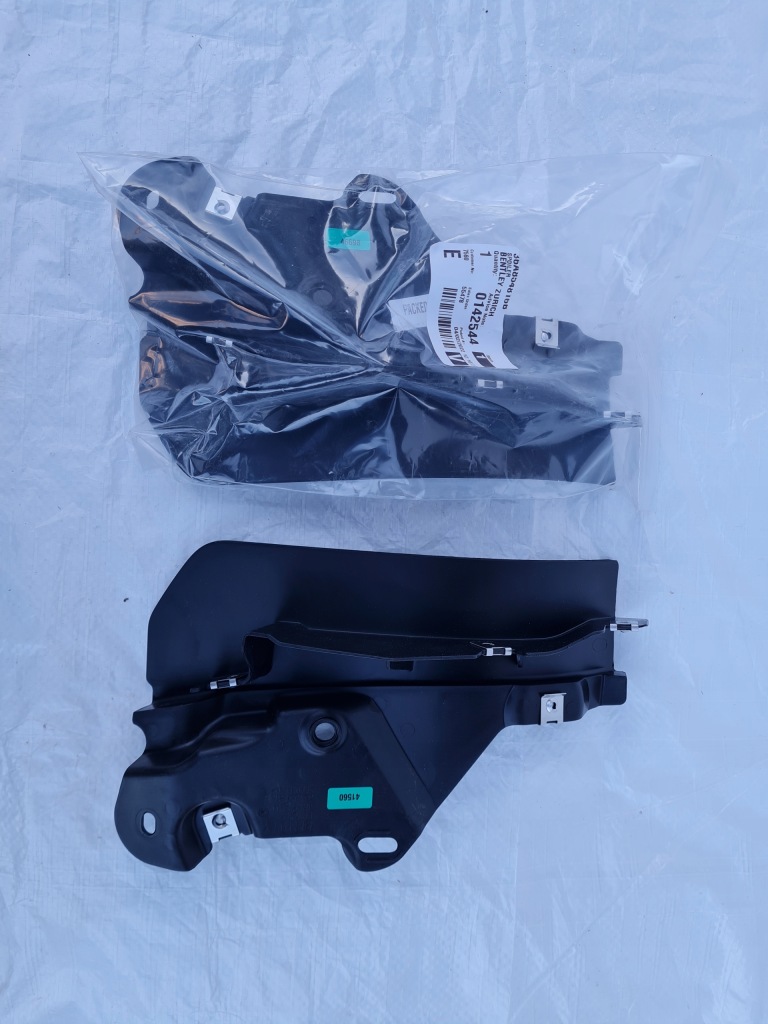 фото №1, Bentley bentayga 36a спойлер левый правый бампер задняя