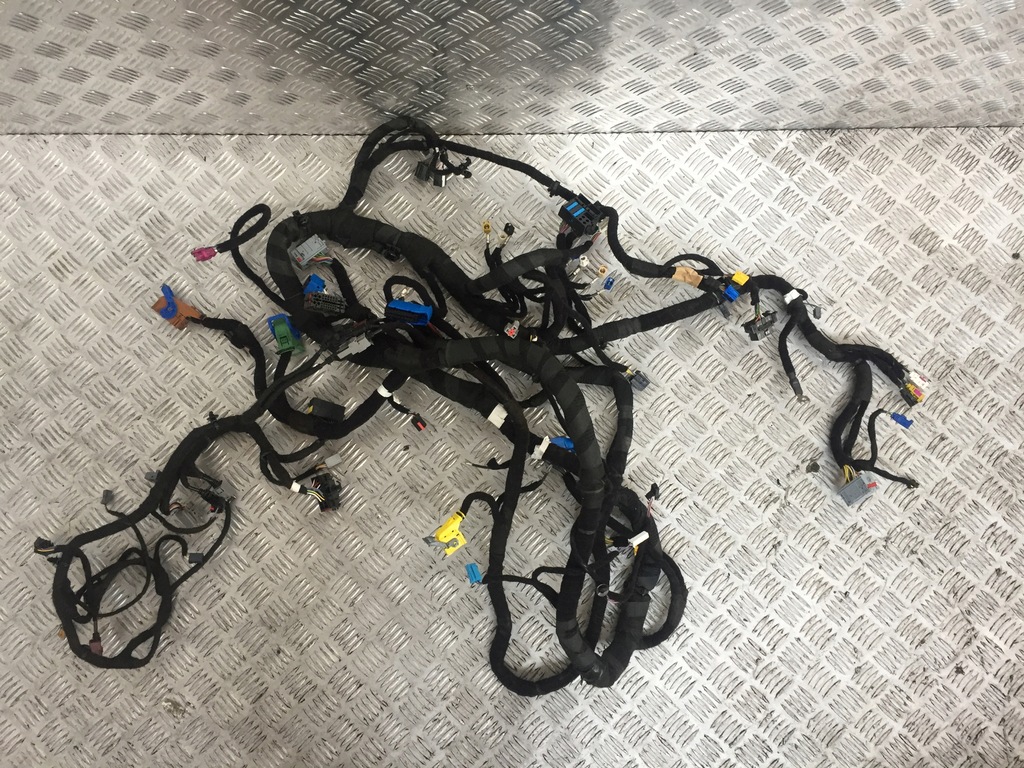 фото №1, Электропроводка консоли alfa romeo stelvio 2.0tb