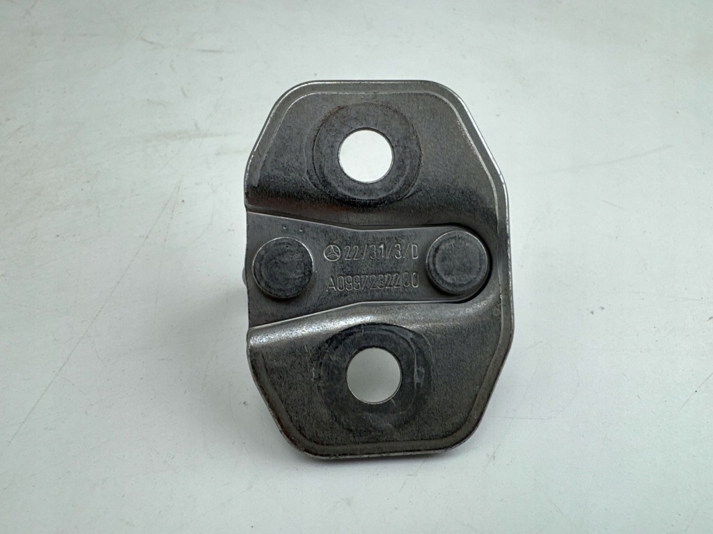 Mercedes-benz eqc 2022 засувка замка дверей задніх в Україні