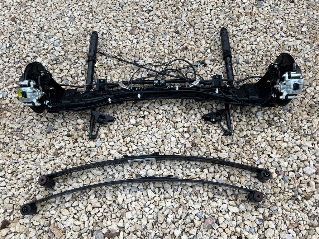 фото №1, Nissan e-nv200 подвеска балка oś задняя задняя
