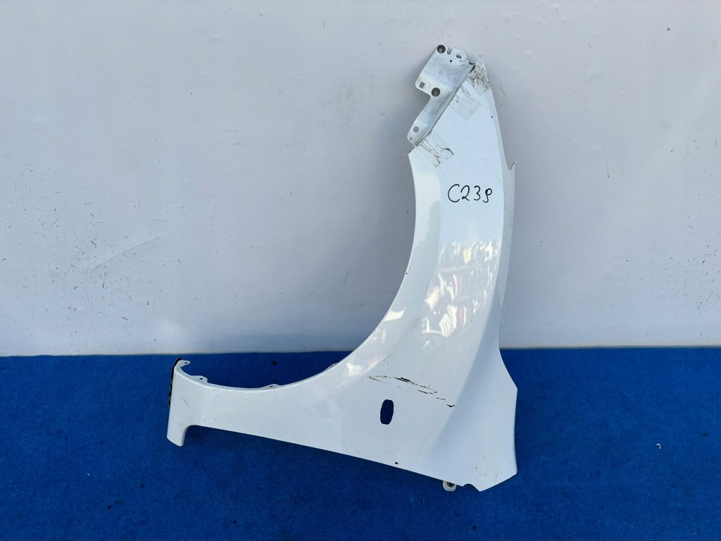 Купити Mazda 3 3 08-12 рік ліве крило перед bbp852211b c239