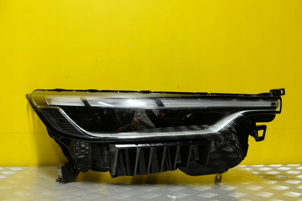 фото №1, Infiniti qx60 2022 2023- фара лампа led r usa