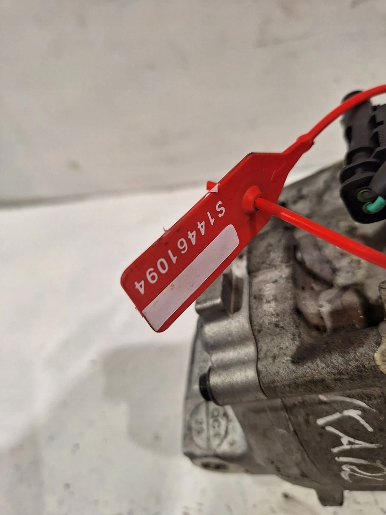 фото №11, Компресор кондиціонера 42472965 opel karl 1.0 12v 14-