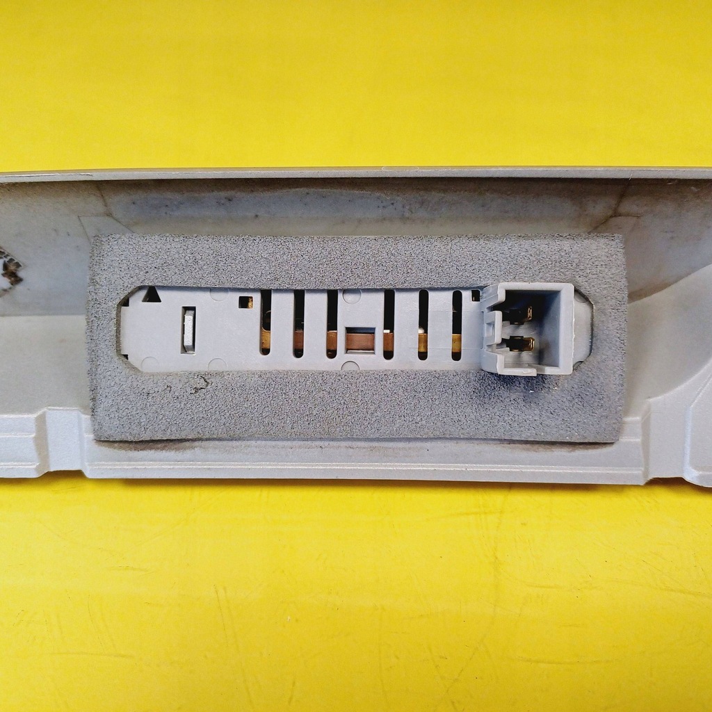 фото №10, Накладка крышки багажника opel zafira b 90579631 nr252