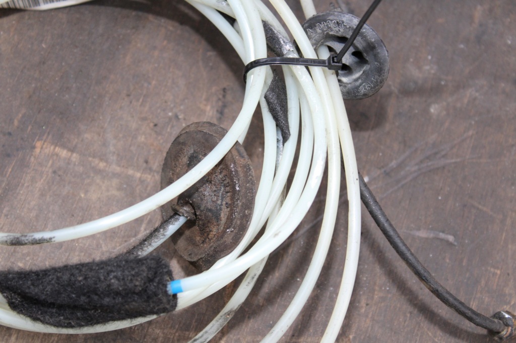 Mercedes w211 kombi шланг airmatic Недорого