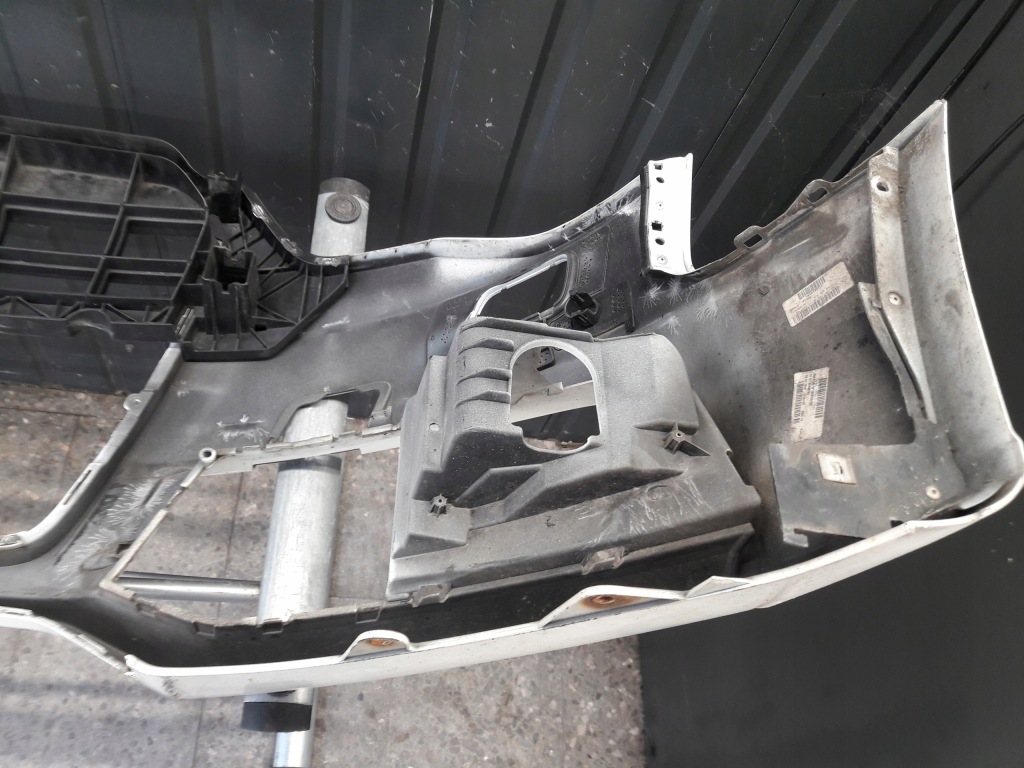 8t0807437a бампер перед audi a5 s-line ibisweiss Недорого