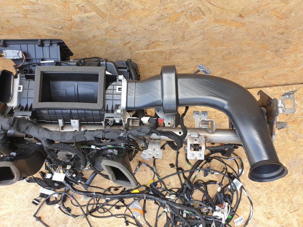 фото №11, Renault captur отопитель электропроводка панели каркас