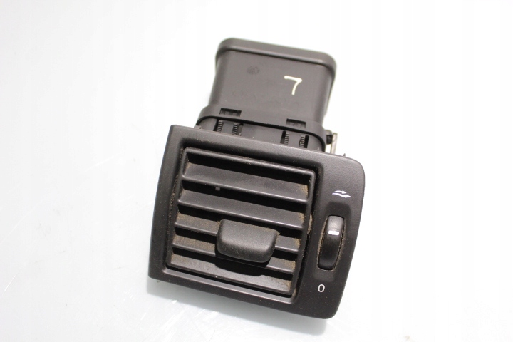 фото №1, Решётка обдув левая volvo s40 ii