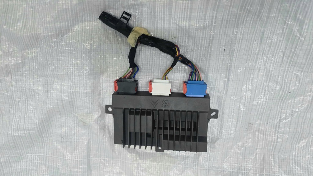 фото №1, Усилитель focal peugeot 3008 ii 9822761480