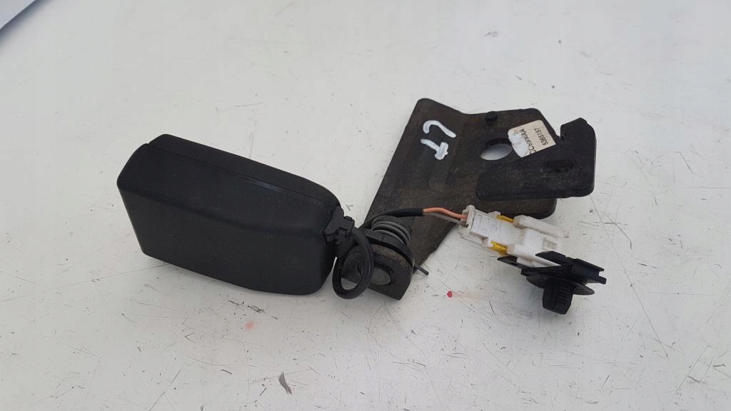 фото №4, Клипса замок ремней левый задняя citroen c4 i 3d