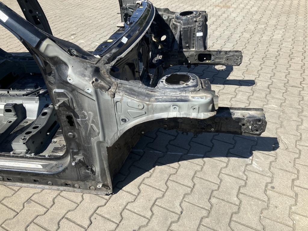 фото №1, Лонжерон правая четверть bmw x1 f48 лак 475