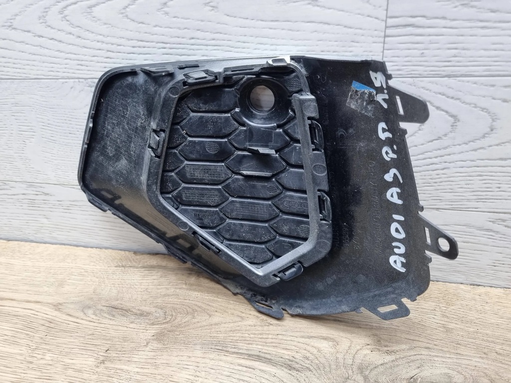 фото №6, Audi a3 8y 2020 перед сторона права решітка, заглушки