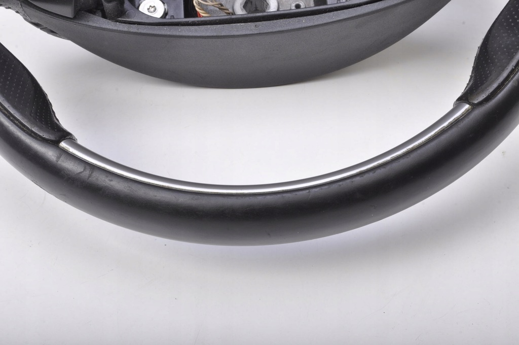 фото №9, Volvo c30 s40 v50 c70 ii воздуховод кожаный navi