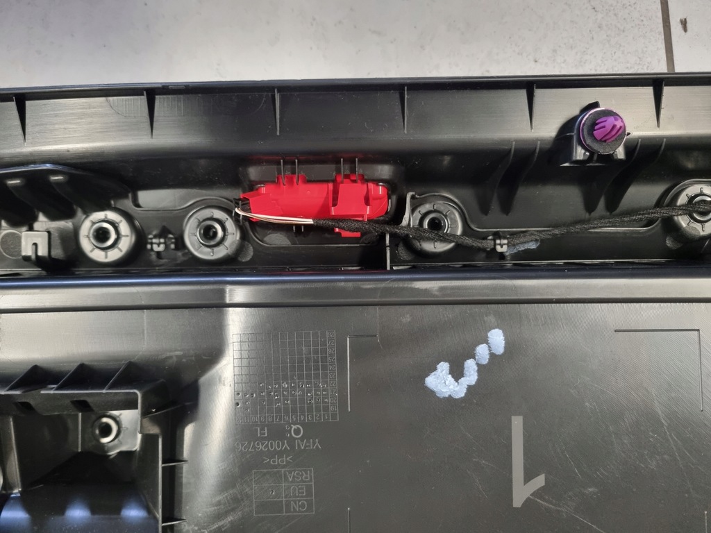 фото №5, Mercedes w206 обивка обшивка левый перед электропроводка переключатели