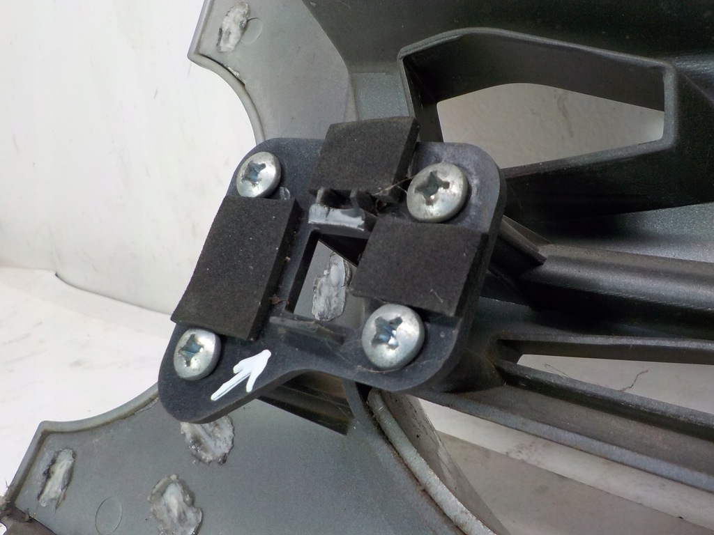 фото №11, Land rover discovery iv lift l319 решётка радиатора решётка радиатора радиатора