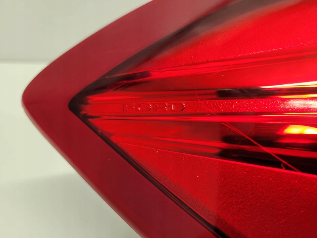 фото №8, Лампа задняя левая сторона ford fiesta 7 2019 h1bb13405 bh