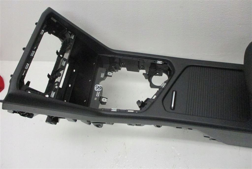 фото №13, Тунель середній підлокітник tiguan ii 5nc863241a