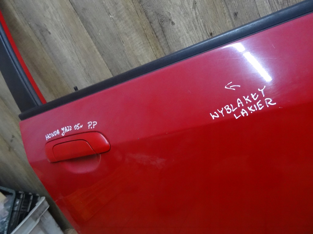 фото №3, Honda jazz 1.2b 05' дверь правый перед r81