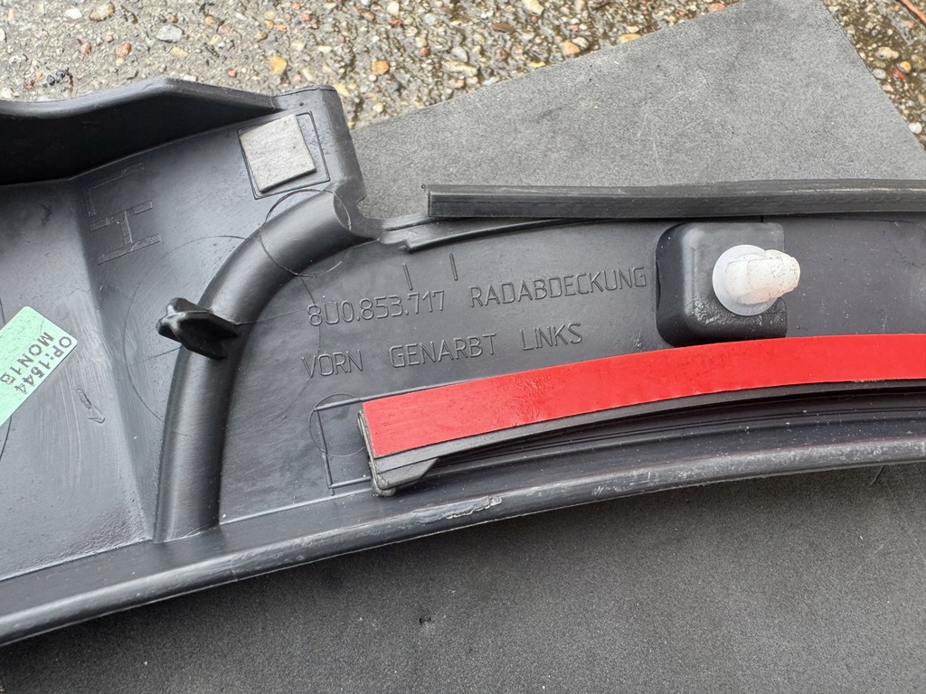 фото №10, Audi q3 8u 11- молдинг накладка крыло передний левый 8u0