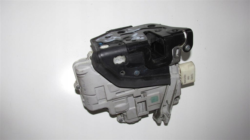 фото №1, Замок дверь правый задняя 3c4839016 audi q7 4l 05-15