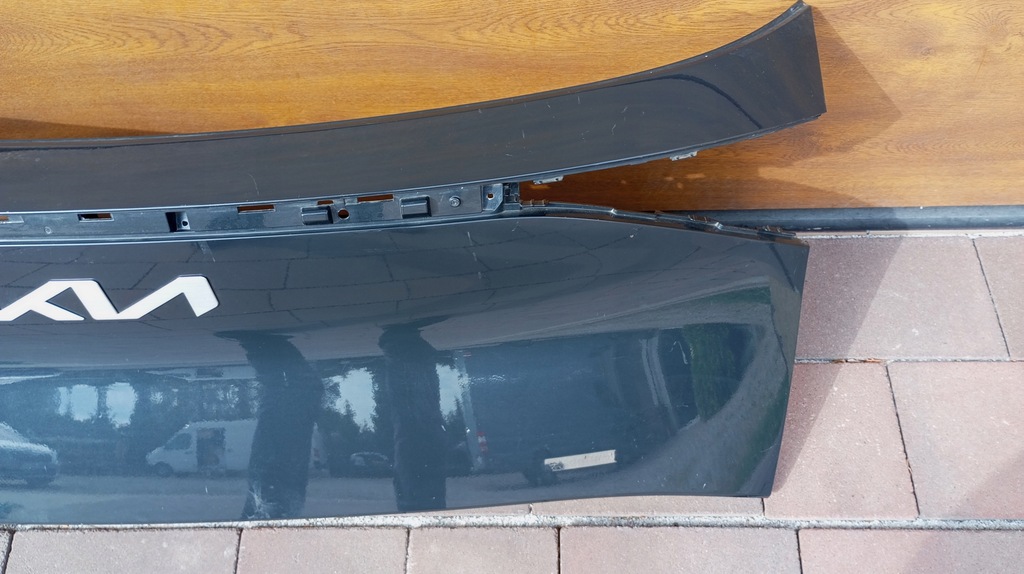фото №4, Kia sportage v 2021 - накладка крышки задняя 87311-r2000