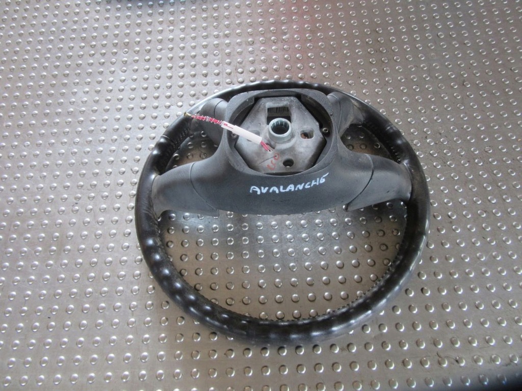 фото №5, Chevrolet avalanche 2003 воздуховод кожа