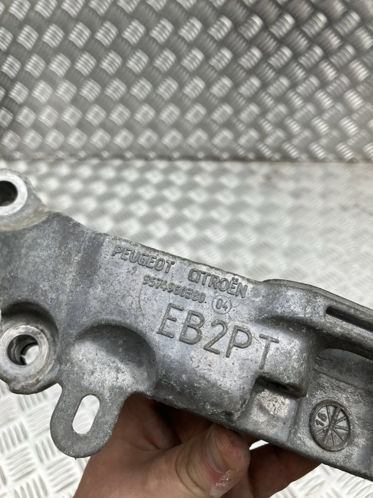 фото №3, Кронштейн кронштейн двигуна opel crossland x 17- 1.2 thp