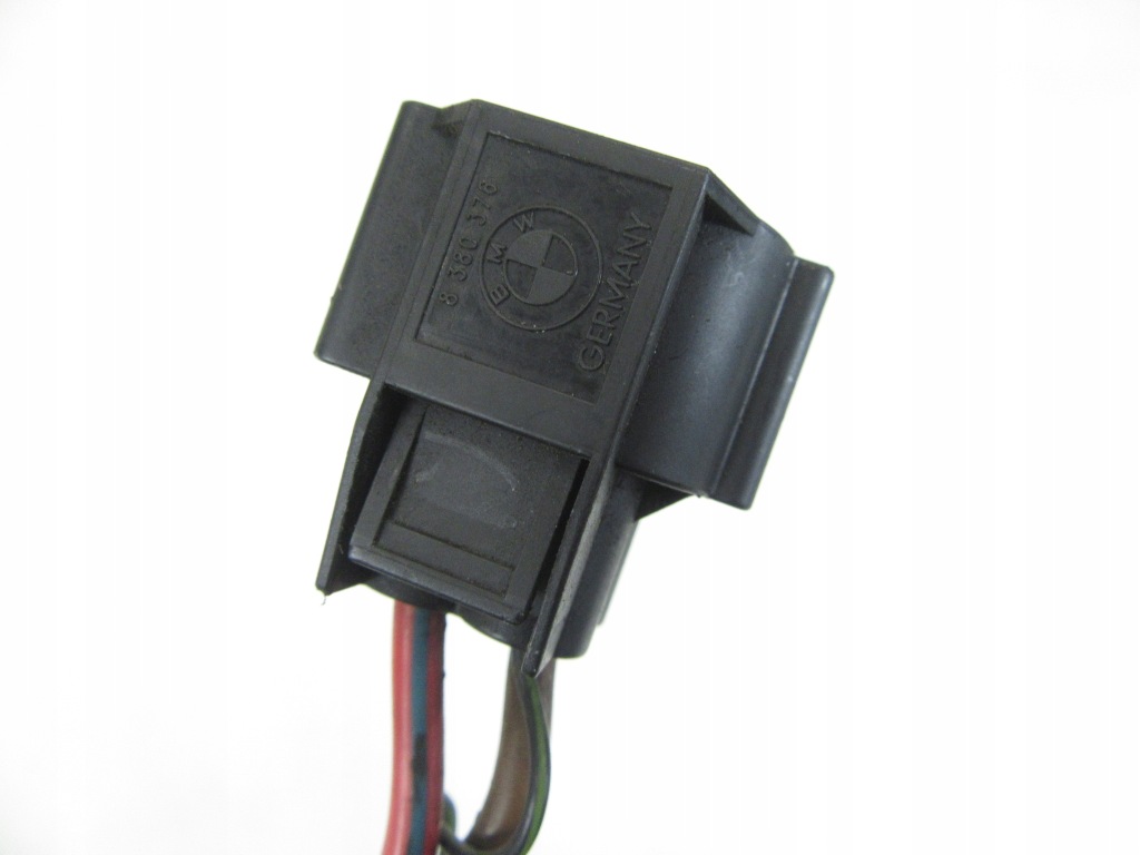 Штекер колодка вентилятора bmw e46 e87 e90 e91 e92 Доставка