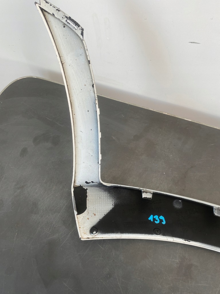 фото №10, Молдинг бампера левая mercedes cla 118 amg