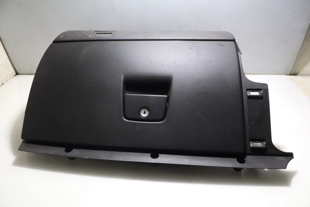 фото №1, Бардачок пасажира volvo s40 ii