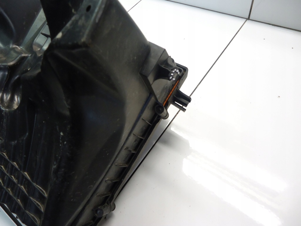 Opel insignia 2.0cdti a20dth корпус фільтра повітря 22933581 Недорого