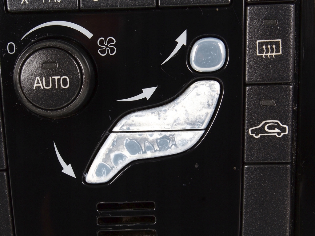 фото №9, Панель обдув кондиционера volvo s60 ii v60