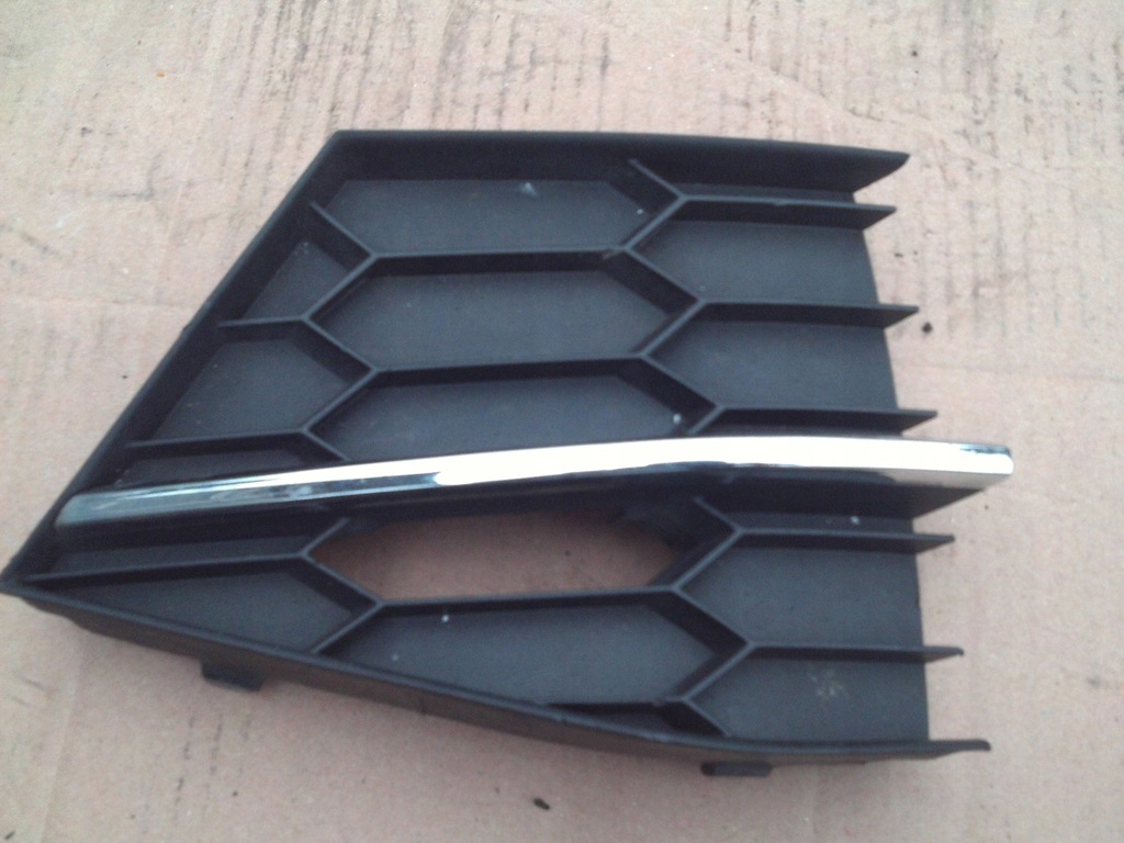 фото №12, Решётка радиатора решётка w бампер правая skoda superb 3v 15-