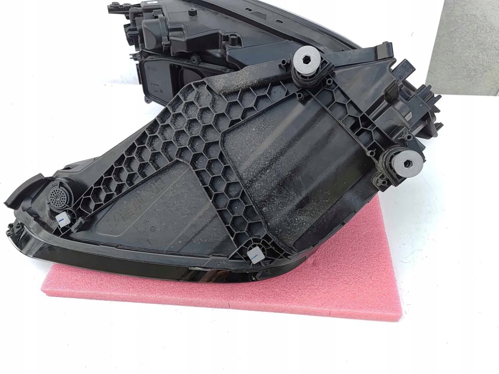 Porsche cayenne 3 рестайлинг  23- фара левая правый  перед передняя full led 5590 Недорого