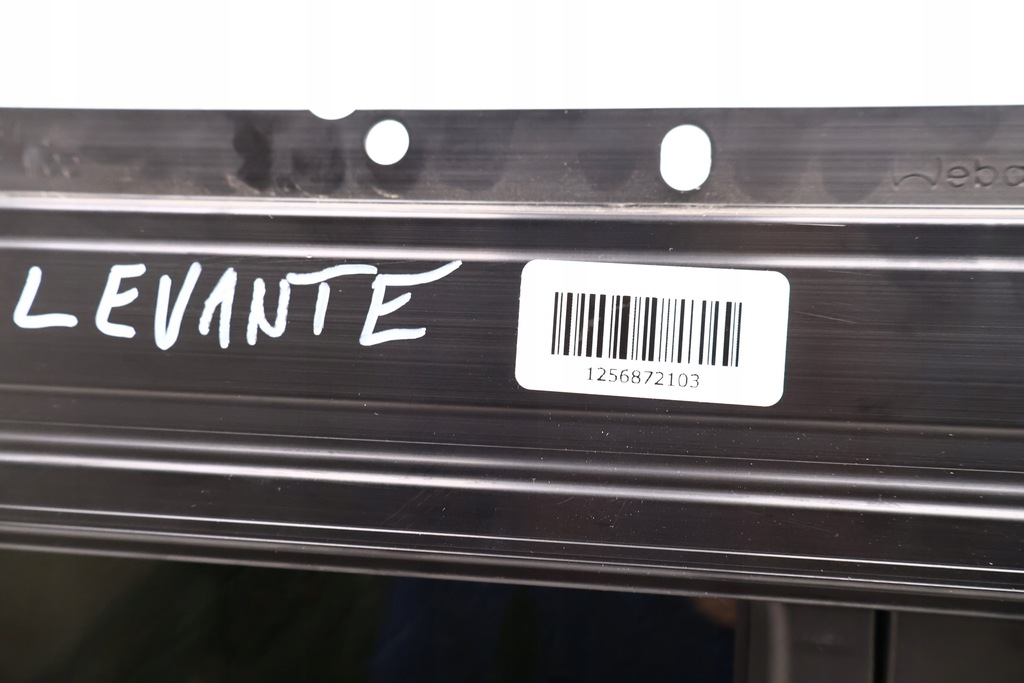 фото №9, Maserati levante панорама люк