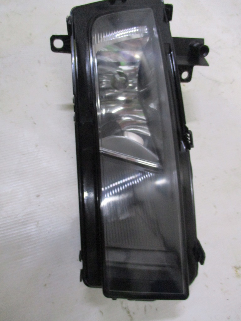 фото №8, Противотуманная фара левый vw touran 3 iii 15r- 5ta941661a
