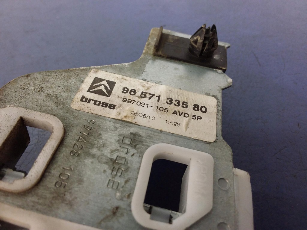 фото №7, Citroen c4 i hb 5d подъемник стекло перед правый