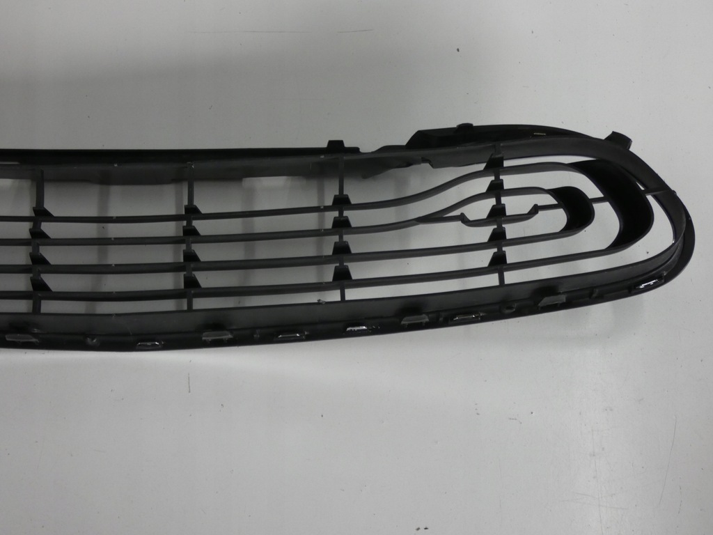 фото №7, Решётка бампера средняя renault zoe przed lift