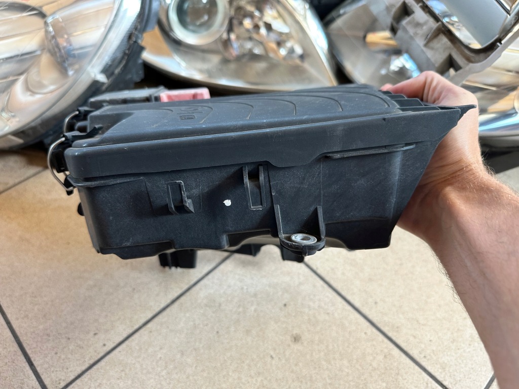 фото №6, Mercedes a klasa w176 b klasa w246 коробка корпус предохранителей комплектная