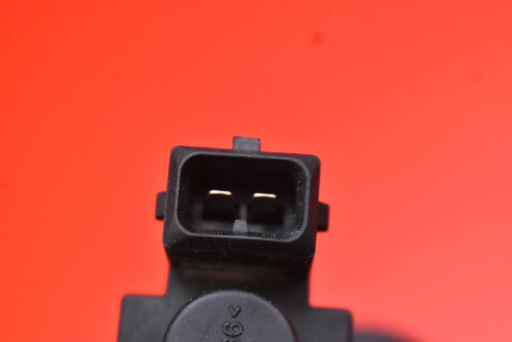 Клапан вакуумa 7810831 bmx x3 e83 2.0 d 177 km 06-10 с Разборки